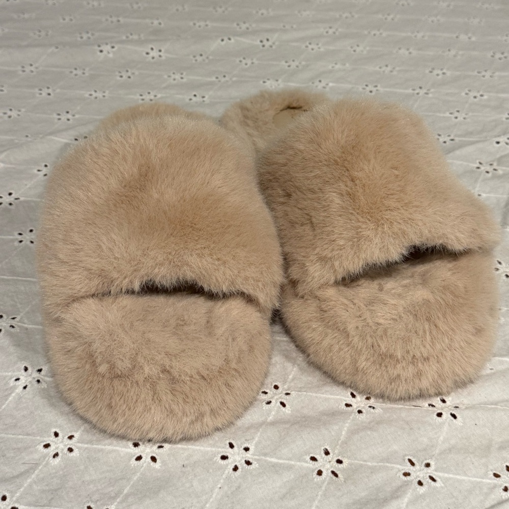 Rachel Zoe Faux Fur Slide Slippers Beige‎ Women’s XL 9.5–10.5 Cozy - Picture 2 of 4